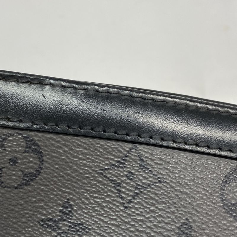 Louis Vuitton Monogram Eclipse Reverse Pochette Voyage M69535 Gray Black Men's