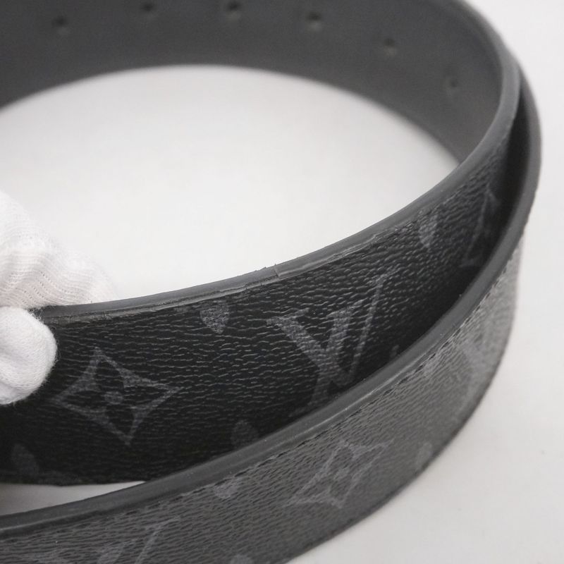 Louis Vuitton Belt Monogram/eclipse LV Initials 40mm (157in) Reversible M0157t