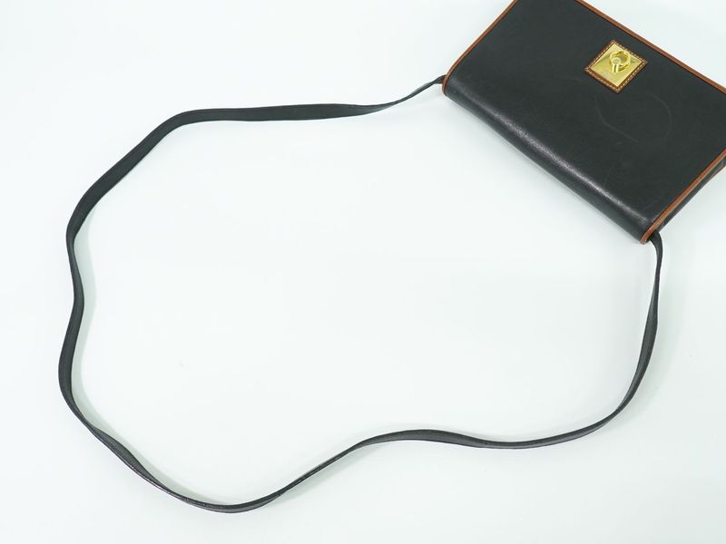 Authentic Celine Leather Shoulder Bag Pochette Black Bag Pre-owned [follow-up