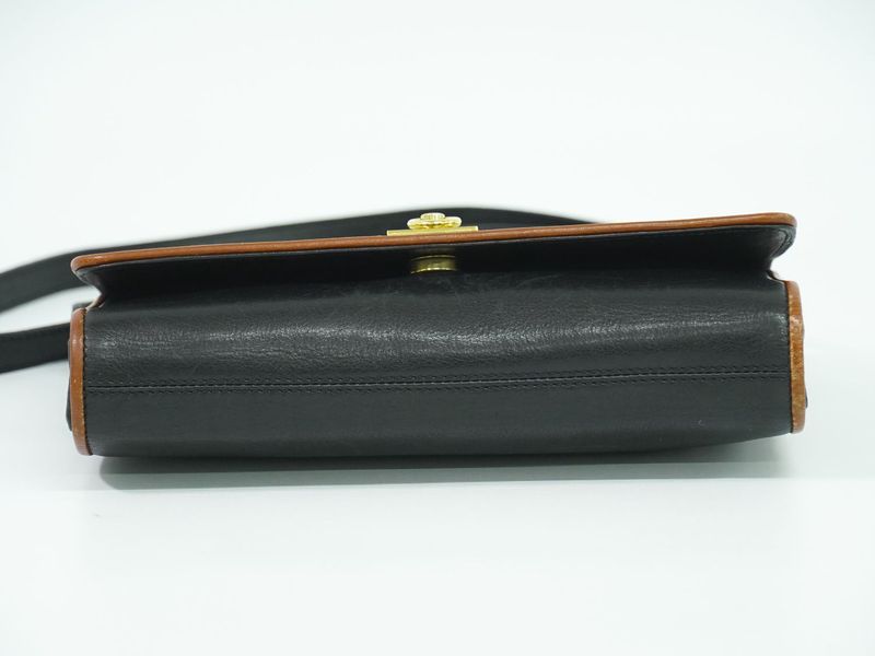 Authentic Celine Leather Shoulder Bag Pochette Black Bag Pre-owned [follow-up