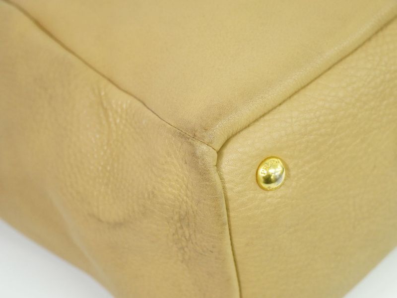 Authentic Prada Leather Shoulder Bag Beige Bag Pre-owned [follow-up Discount