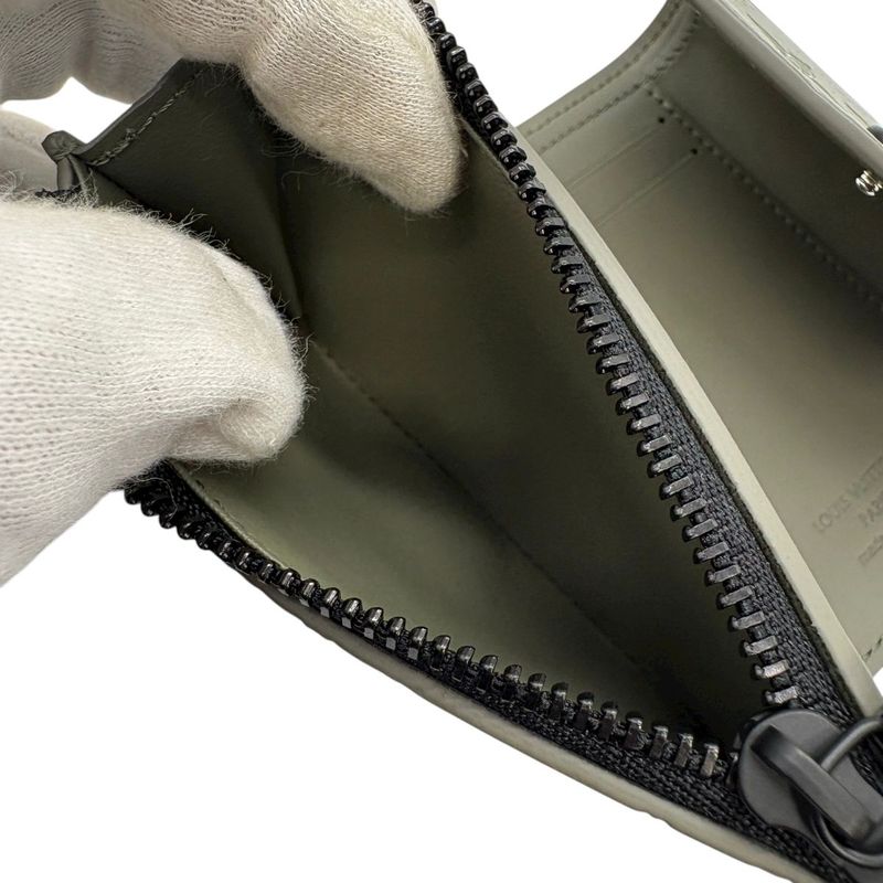 3477 Louis Vuitton Wallet Trifold M13216 Victor Wallet LV Monogram Shadow Olive