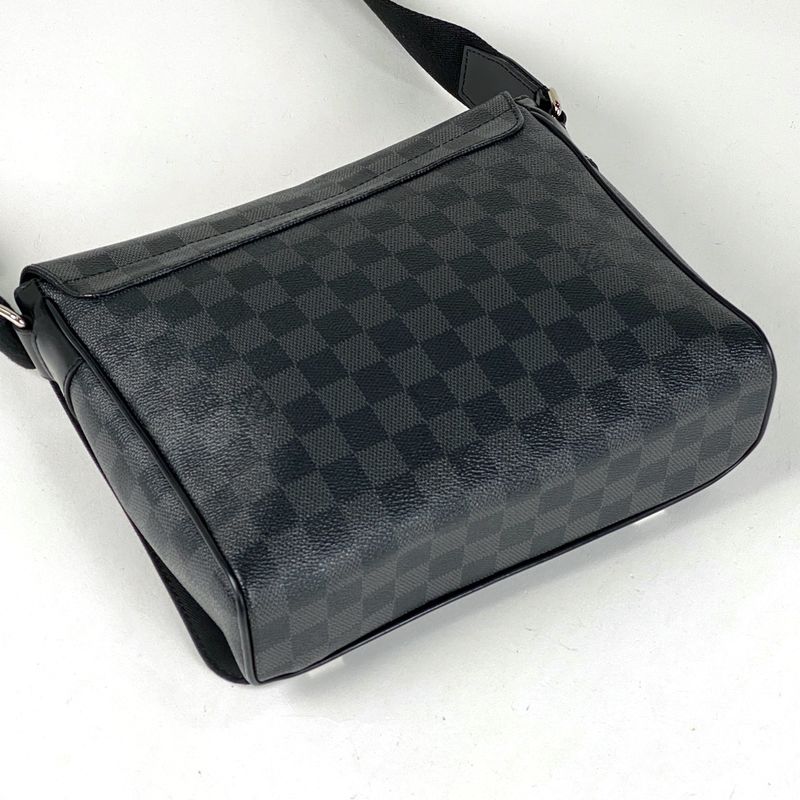 Louis Vuitton District PM NM Crossbody Shoulder Bag Damier Graphite Noir Black