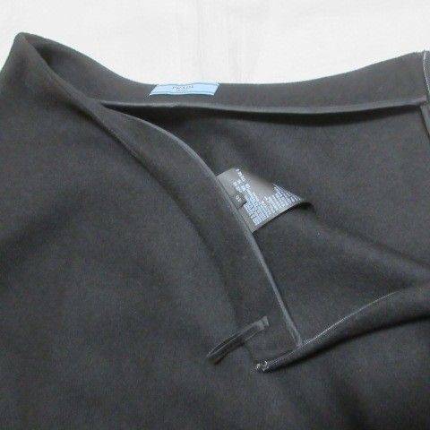 Prada 2013 Flared Skirt Knee Length Wool Size M Equivalent 40 170 66A Black X