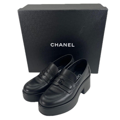 CHANEL 22B G39206 Thick-soled Leather Loafers With Coco Mark Hardware Black 35