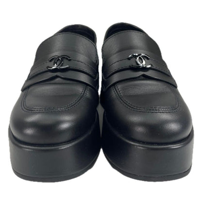 CHANEL 22B G39206 Thick-soled Leather Loafers With Coco Mark Hardware Black 35
