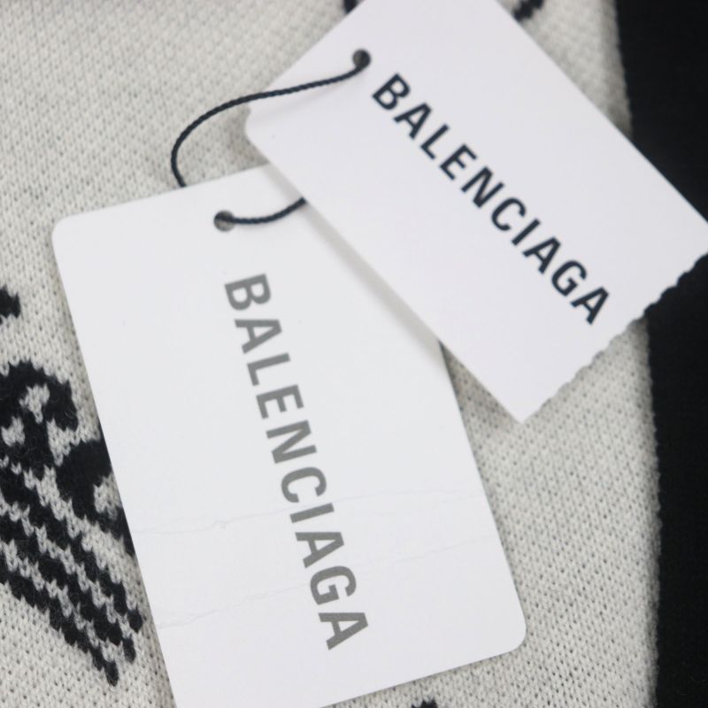 Balenciaga 23SS 724852 Logomaia All Over Cardigan V-neck Thick Knit Cardigan