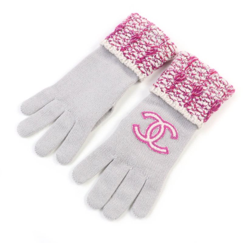 CHANEL 100% Cashmere Knitted Gloves With Coco Badge Gloves Grey Pink With Box