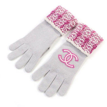 CHANEL 100% Cashmere Knitted Gloves With Coco Badge Gloves Grey Pink With Box
