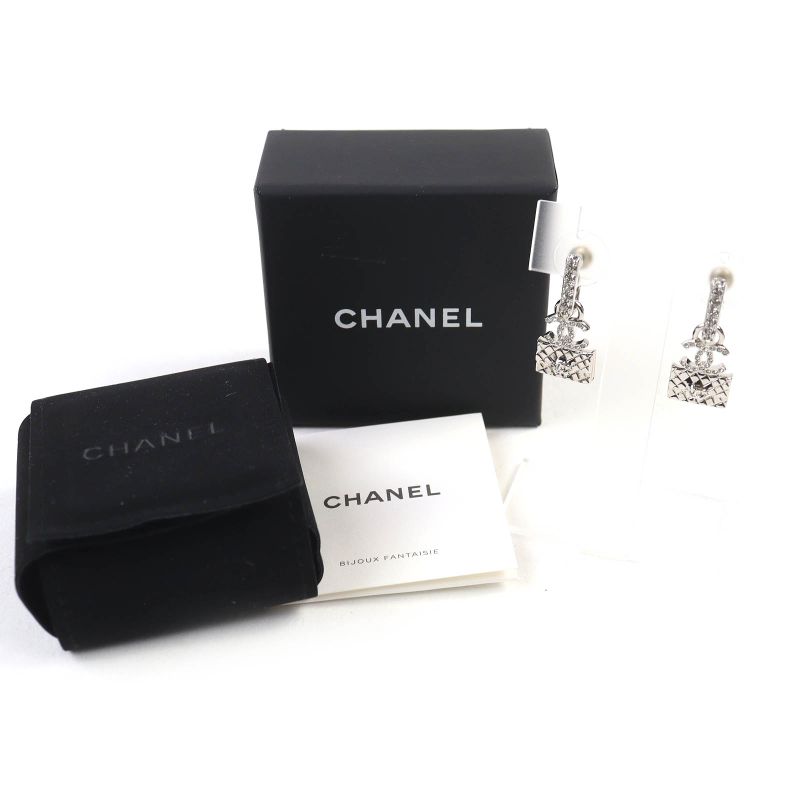 CHANEL Abb537 A23N Coco Mark Matelasse Bag Rhinestone Earrings For Both Ears