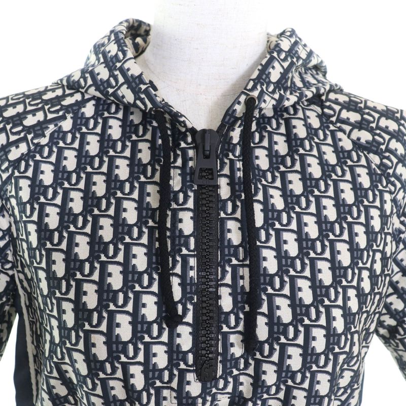 Christian DIOR 127r40a2970 Bee Embroidered Oblique Short Length Hooded Short