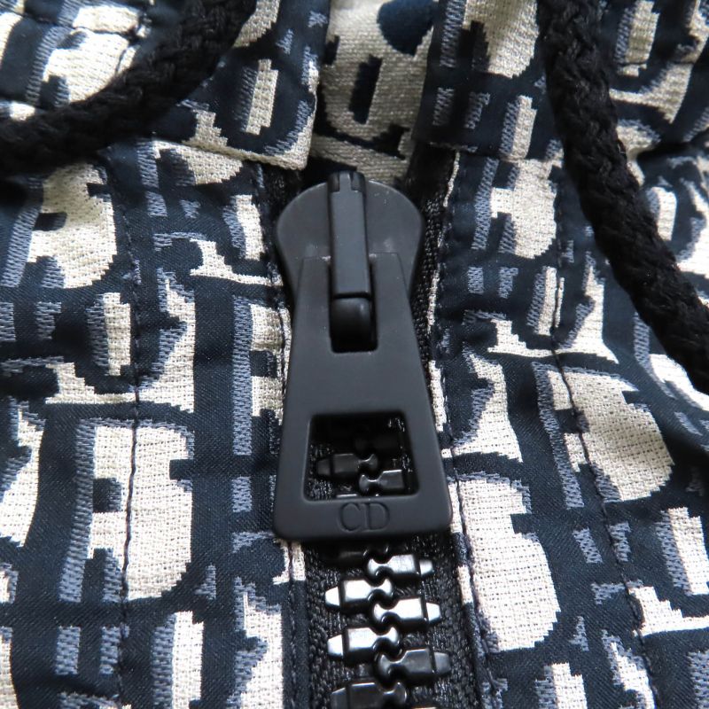 Christian DIOR 127r40a2970 Bee Embroidered Oblique Short Length Hooded Short