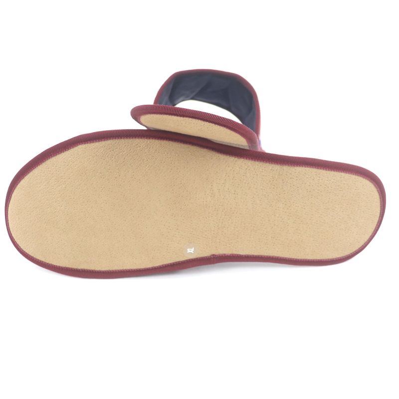 Gucci 662431 100% Silk Geometric G Eye Mask Neck Pillow Slippers Travel Set Red