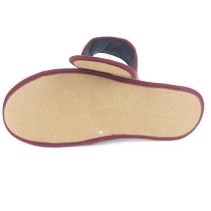 Gucci 662431 100% Silk Geometric G Eye Mask Neck Pillow Slippers Travel Set Red