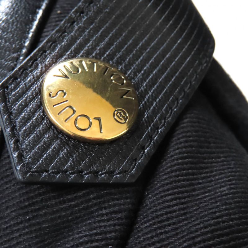 Louis Vuitton 23SS Lamb Leather Piping LV Plate Logo Button Shorts Black 34