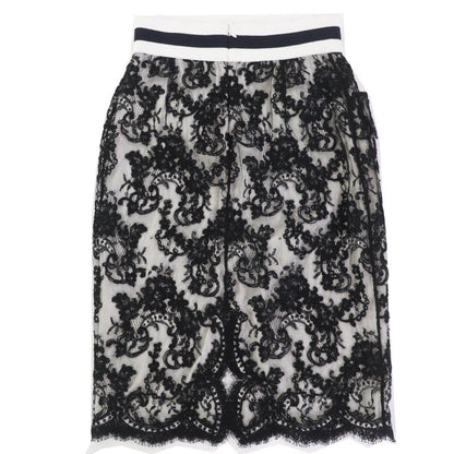 CHANEL P56061v42335 100% Silk Lining Floral Lace Skirt With Coco Mark Part