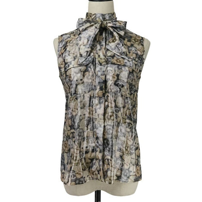 Chanel Choupette Coco Mark Print Sleeveless Silk Blouse with Ribbon Tie P55021