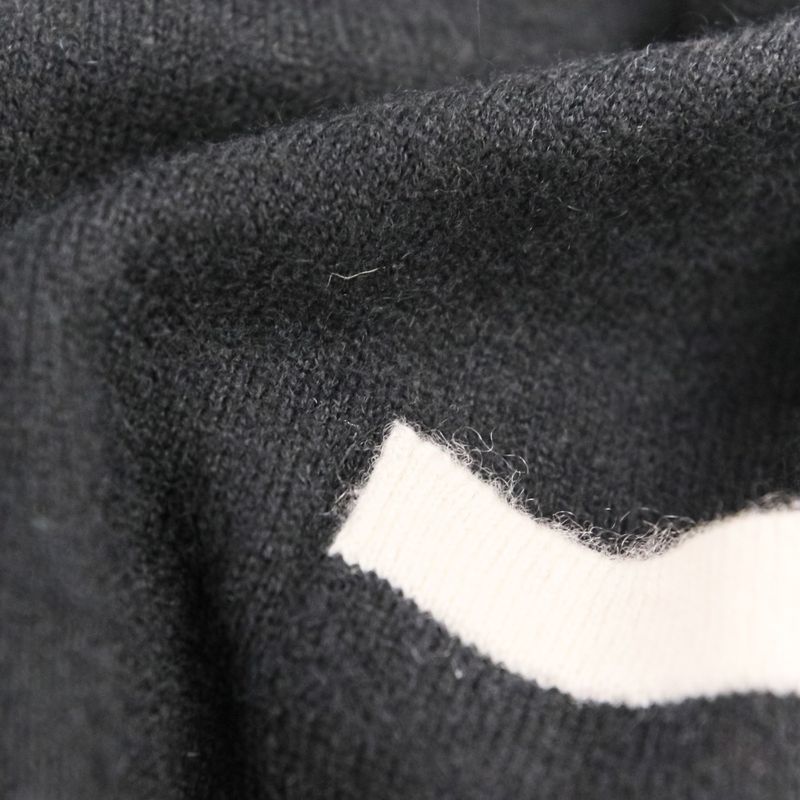 Chanel Bicolor Coco Mark 100% Cashmere Sleeveless Knit Vest P58592 Size 36