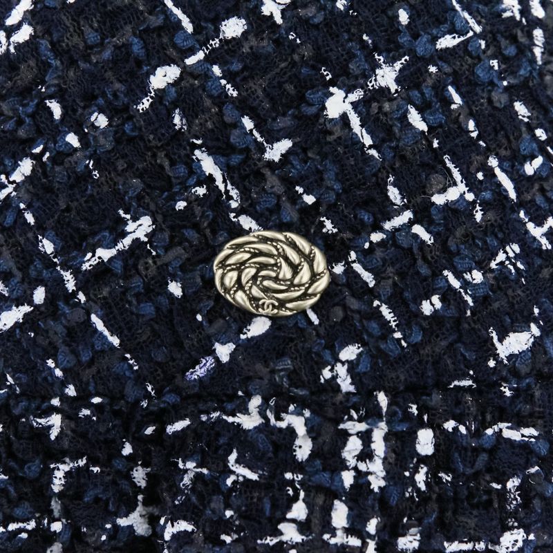 Chanel Coco Mark Plate Tweed Print Skirt P49148 Size 34 Navy White Ladies Used