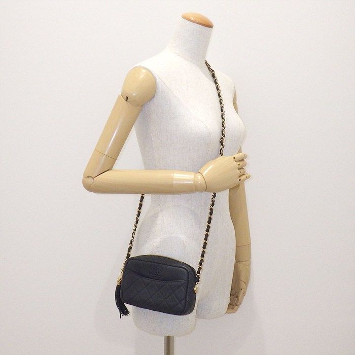 Chanel Chain Shoulder Bag Matelasse Camera Bag A57719 Black Caviar Skin Gold