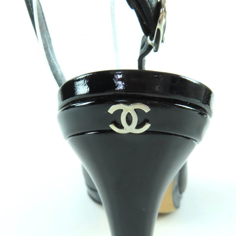 CHANEL G27744 Coco Mark Hardware Attached Patent Leather Use Suring Back