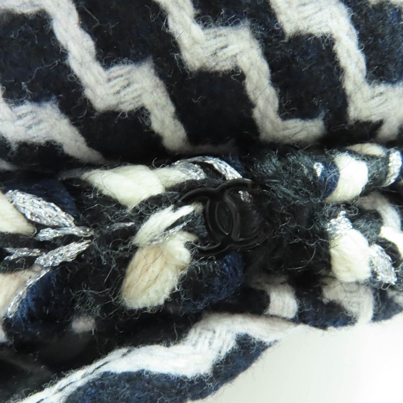 CHANEL 18A Wool Coco Parts Casket Hat Black White M With Box Ladies