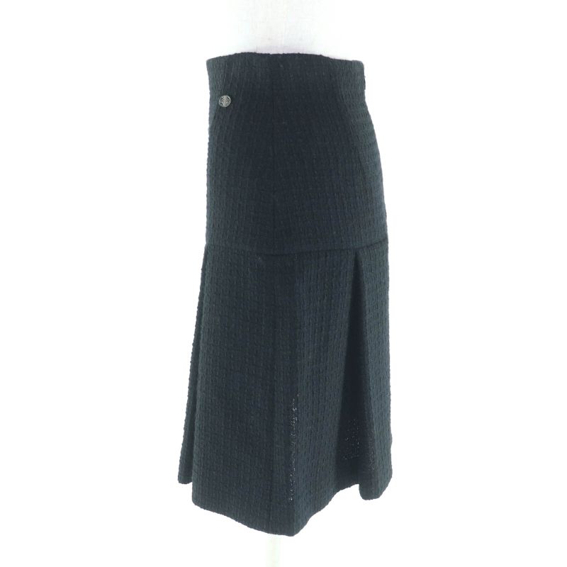 CHANEL P38774 100% Silk Lined Box Pleated Knee Length Tweed Skirt With Coco