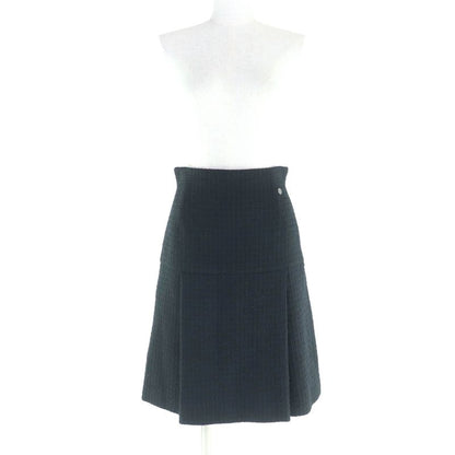 CHANEL P38774 100% Silk Lined Box Pleated Knee Length Tweed Skirt With Coco