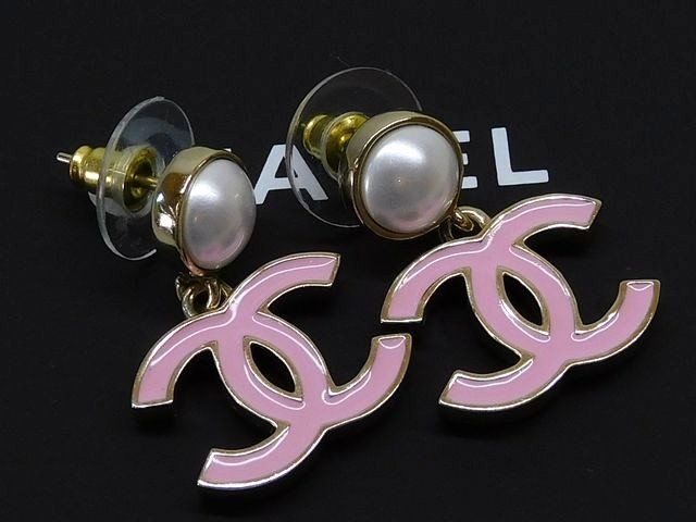 Item Chanel A25P Earrings - Coco Mark Faux Pearl Pink Color Ladies Chanel □7K