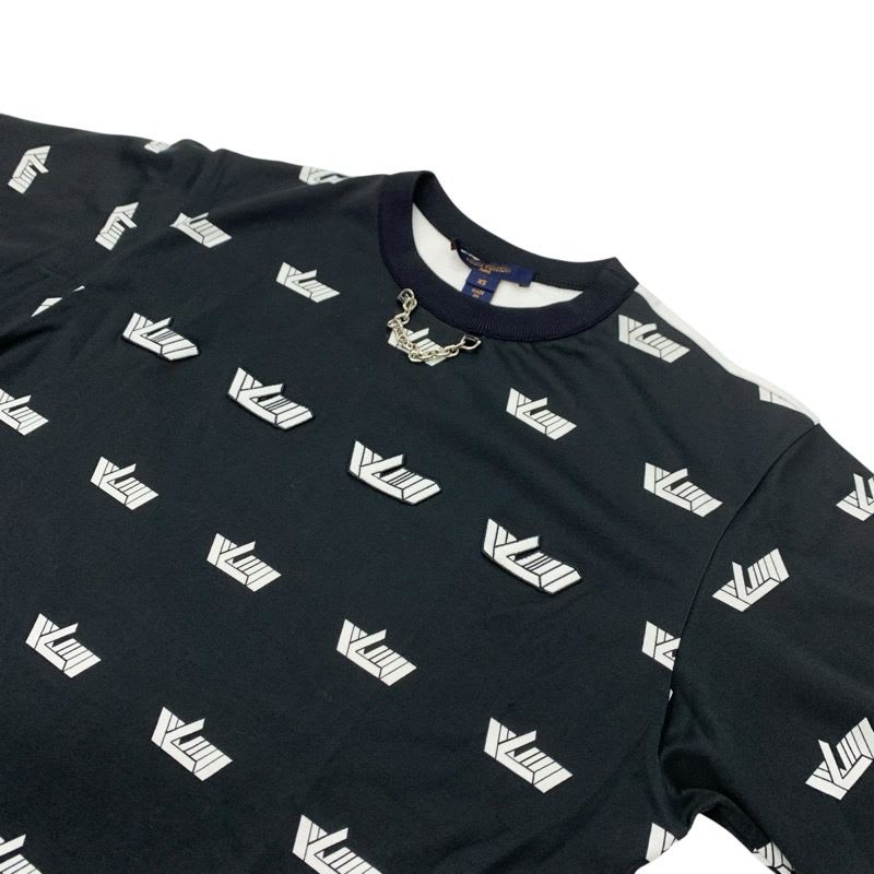Louis Vuitton Vites Top Cotton Black White Patch T-Shirt Silver Chain