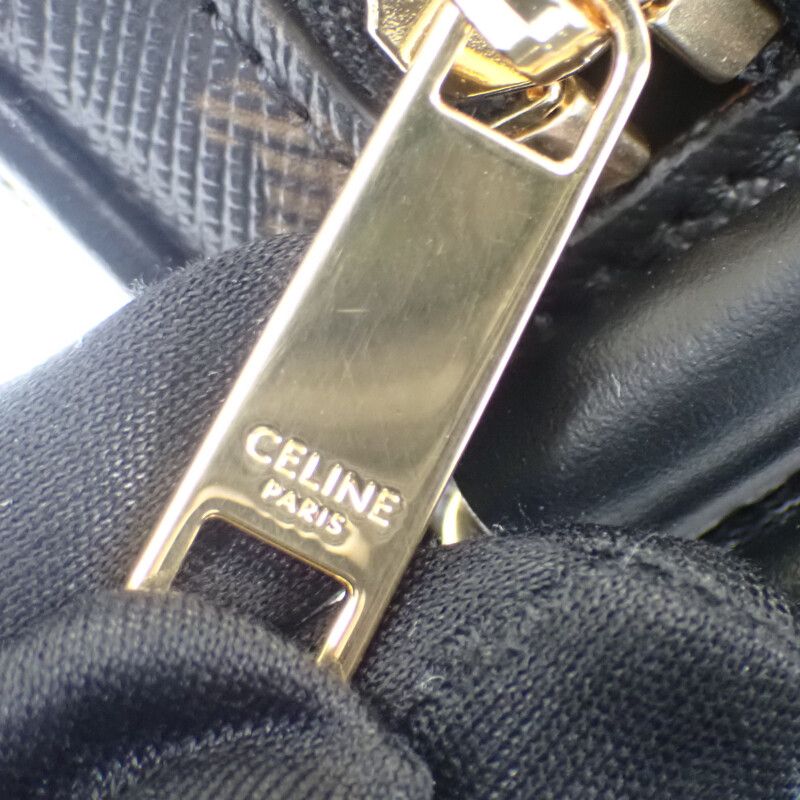 Celine Medium Messenger 194502cim.38og Shoulder Bag PVC Black Gold Hardware