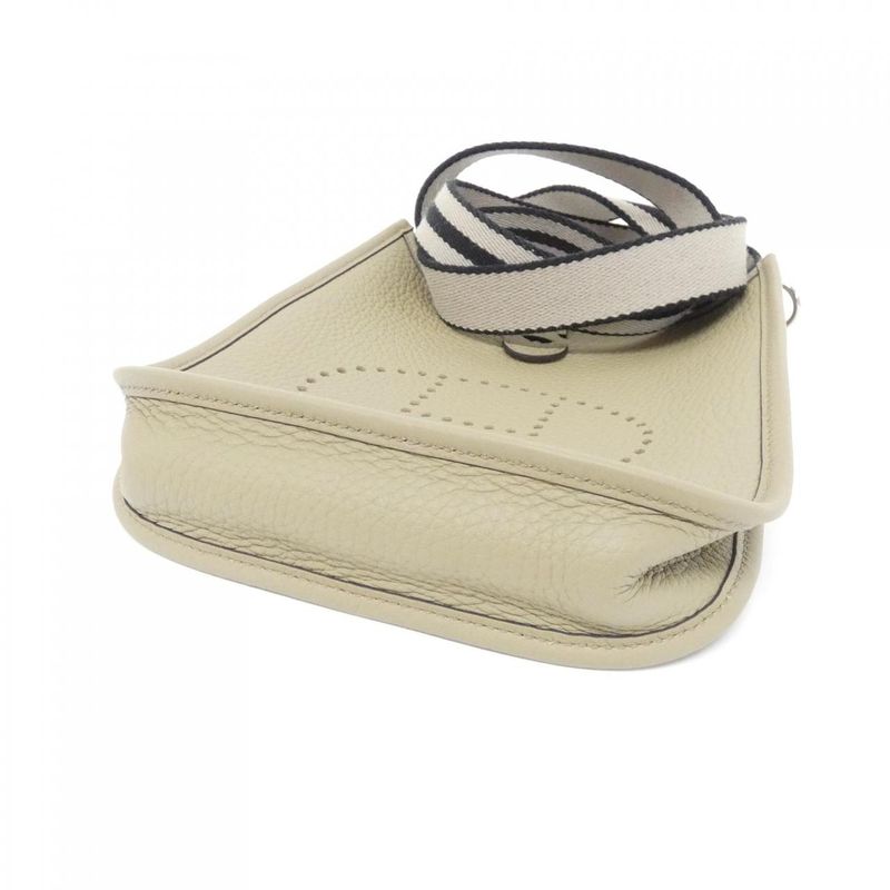 Hermes Evelyn Amazon 16cm (6.30in) 084554ck Shoulder Bag