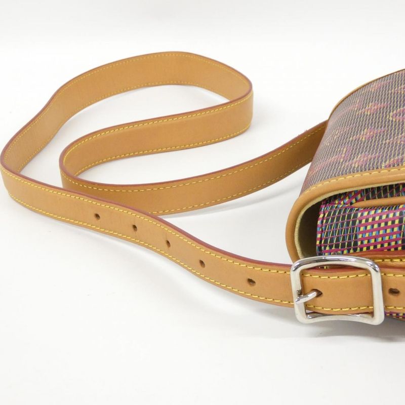 Louis Vuitton Monogram LV Pop Tan Blanc M55460 Shoulder Bag