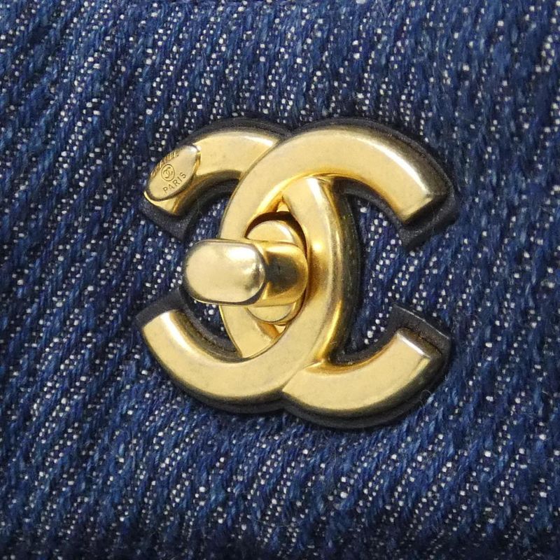 Chanel Shoulder Bags