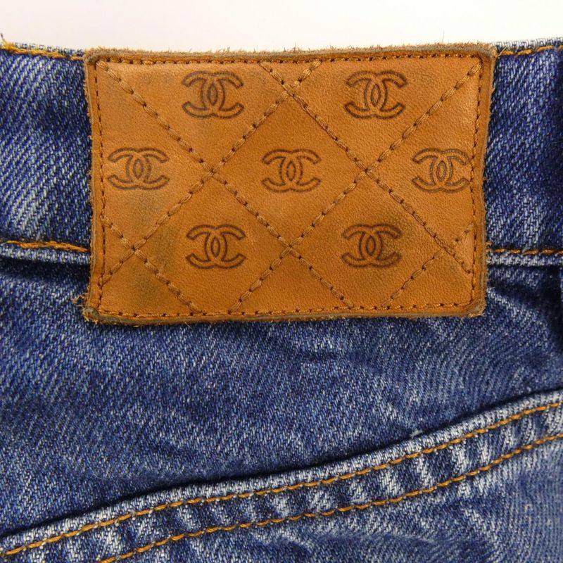 Chanel P61138v46823 Jeans