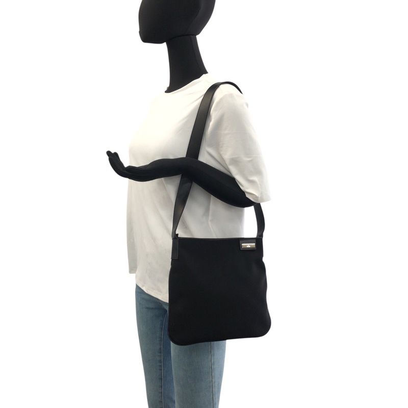 Gucci Black Silver Hardware Canvas/leather 019 0422 Shoulder Bag Pochette Women