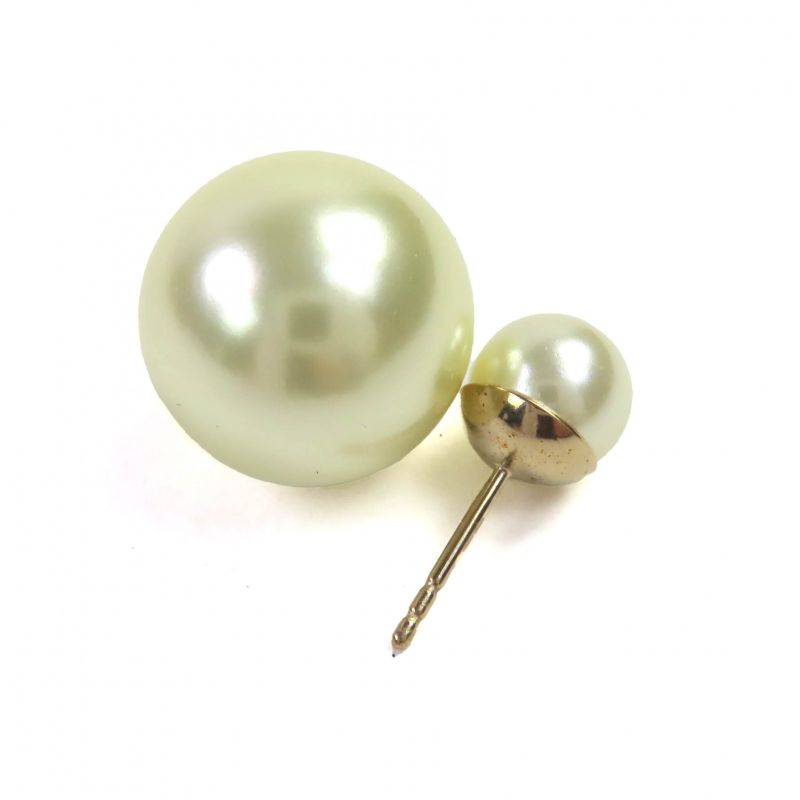 DIOR E0078midrs Tribales Tribal Faux Pearl Earrings For Both Ears White Gold