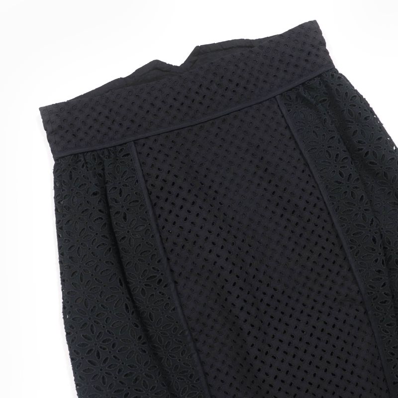 Louis Vuitton Cotton Silk Eyelet Lace Flower Design LV Gold Button Skirt Black