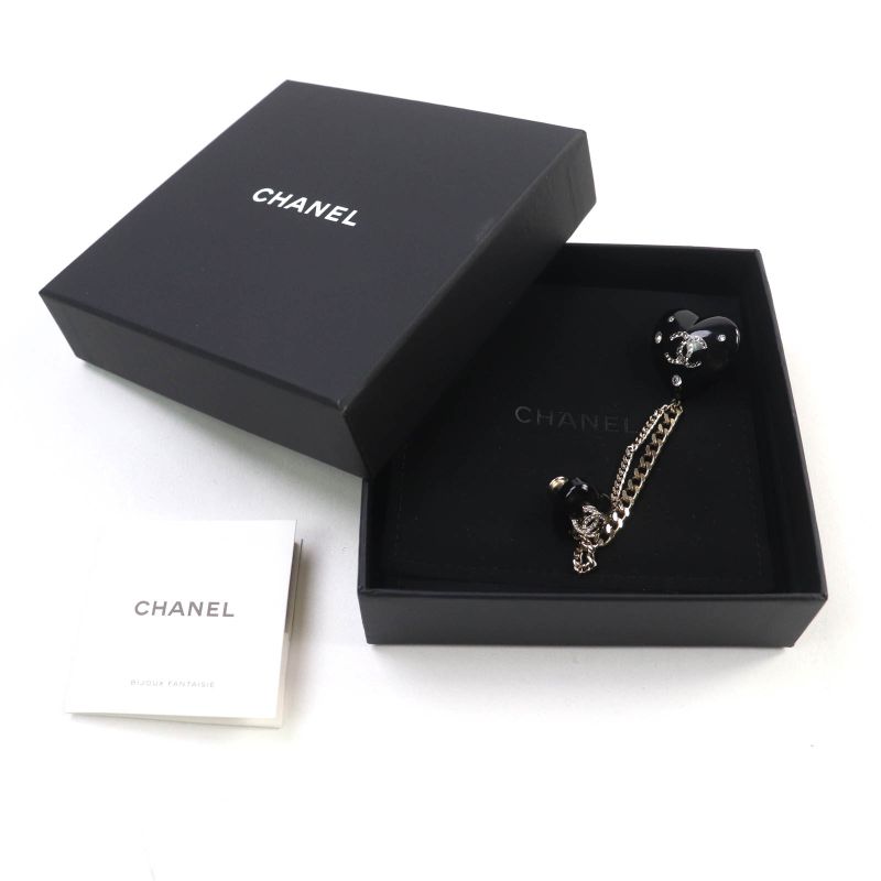 CHANEL D22B Ab9376 Rhinestone Coco Mark W Heart Chain Brooch Black Gold