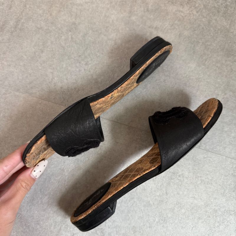 Chanel Coco Mark Leather Fur Matelasse Slide Sandals Flat Sandals 35c 22cm