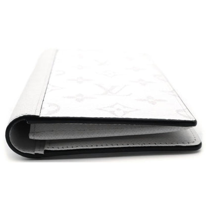 Louis Vuitton Taiga Lama Portefeuille Brazza Untactica Long Wallet Long Wallet