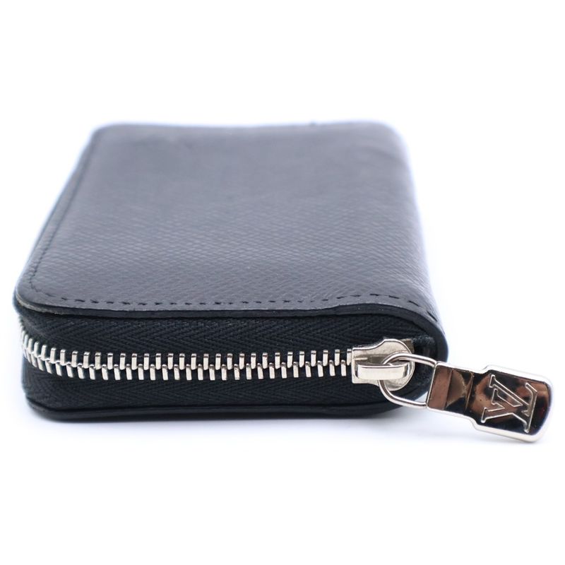 Louis Vuitton Taiga Zippy Coin Purse Coin Case Wallet Black Noir Black Silver
