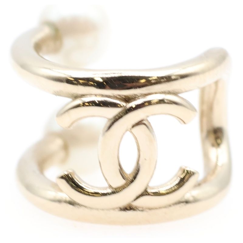 Chanel Coco Mark Faux Pearl Ear Cuff Ear Accessories Gold GP B21A