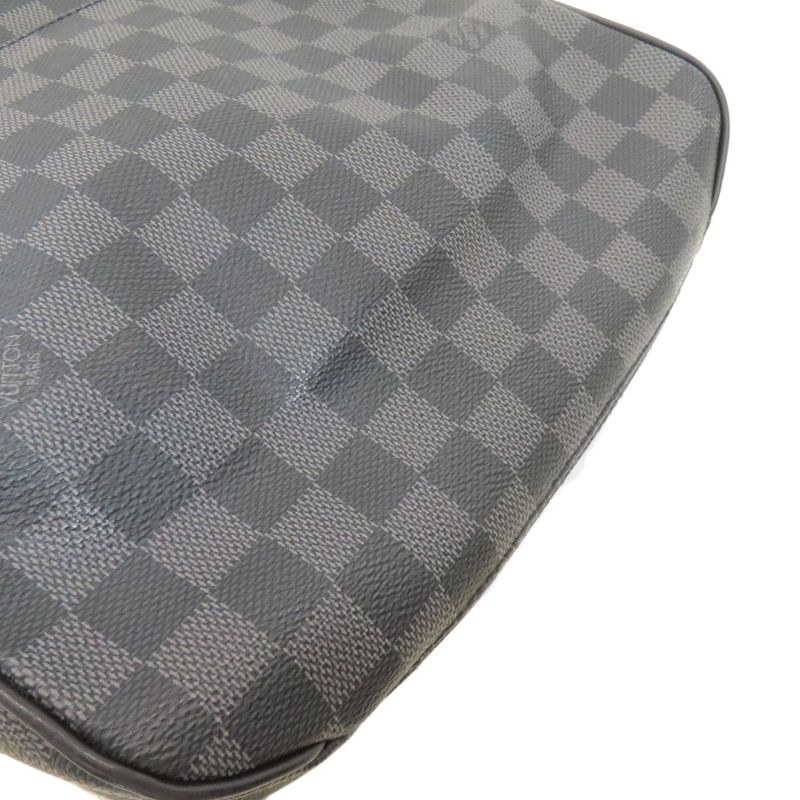 Louis Vuitton N41260 District PM Shoulder Bag Damier Canvas Women