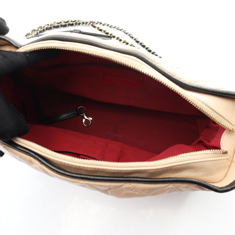 Chanel Shoulder Bag Gabrielle De Chanel Large Hobo A93824 Beige/black Leather