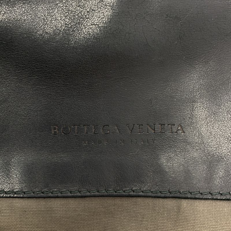 Bottega Veneta Scolpito Leather Shoulder Bag - Black - Men's