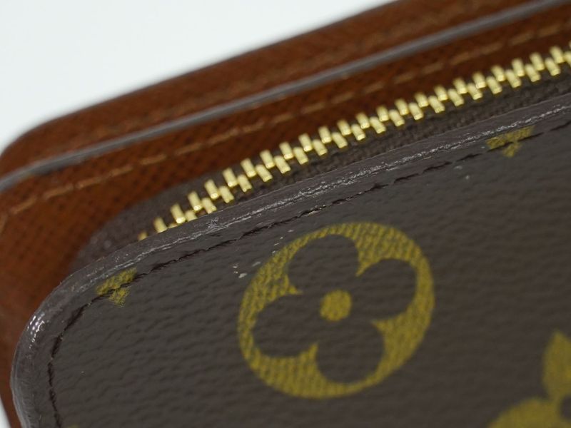 Authentic Louis Vuitton LV Compact Zip Monogram Fold Wallet Brown M61667