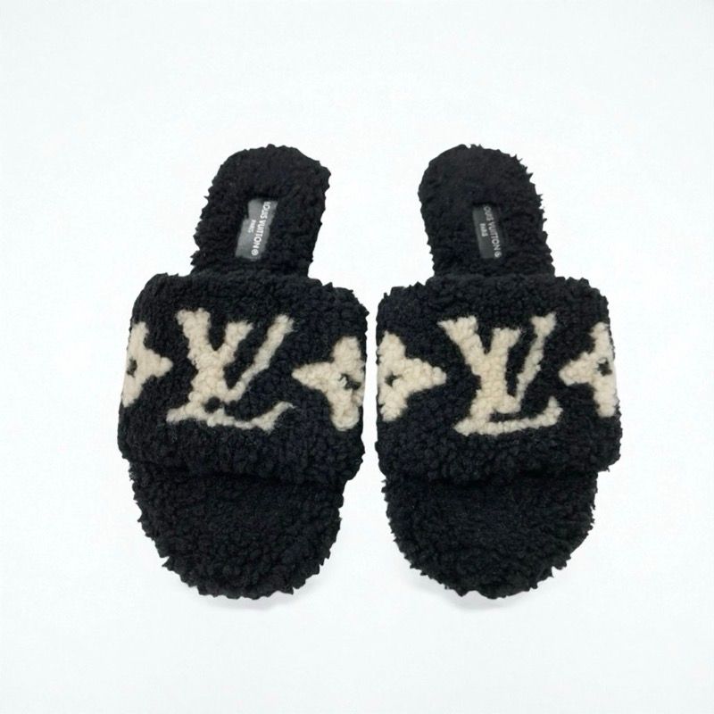 Louis Vuitton Paseo Line Monogram Sandals Shoes Shearling Black White Mule Boa