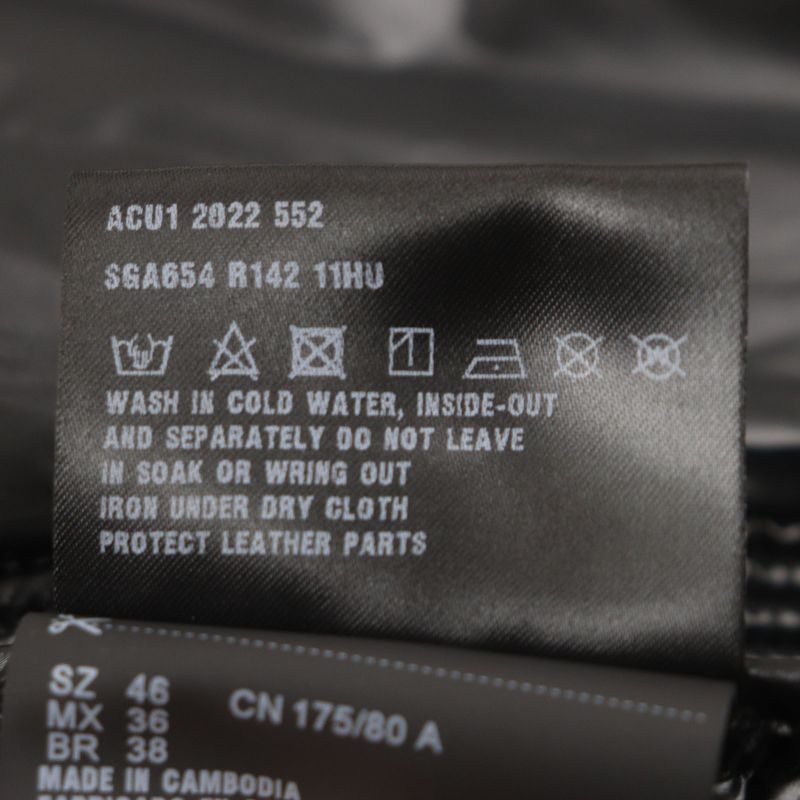 Prada 2022 Sga654 Triangle Logo Triangle Plate Hooded Zip Up Down Jacket Black