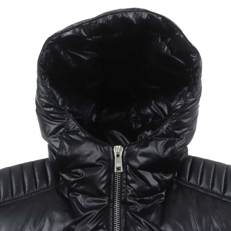 Prada 2022 Sga654 Triangle Logo Triangle Plate Hooded Zip Up Down Jacket Black